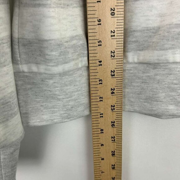 Evereve Women's XL Rayon Blend Pullover Sweater Gray/White Striped Crew Neck - Picture 4 of 13